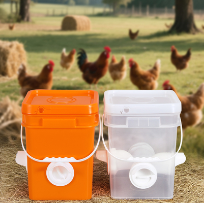 comprare Secchi in plastica resistente per mangiatoia, in plastica alimentare, con manico e coperchio fabbricazione online