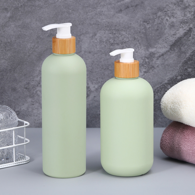 400 ml 500 ml Soft Touch Cosmetic Squeeze Bottle con coperchio di bambù per lozione con burro per lo shampoo del corpo