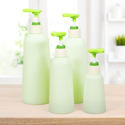 Umetass Green Travel Shampoo e Conditioner con confezione cosmetica a pompa